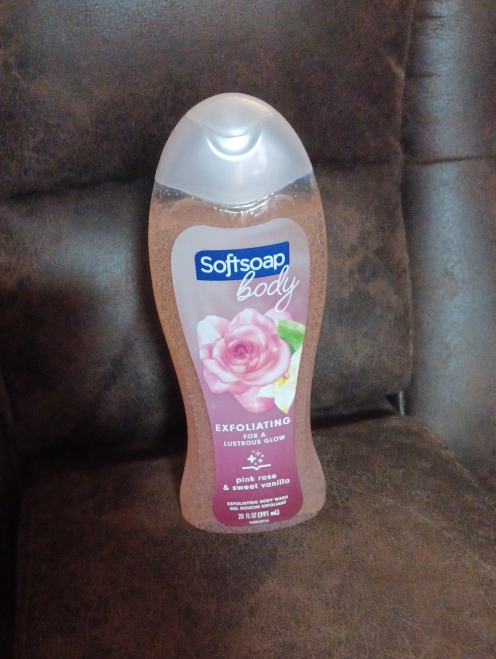 $4 Add-on New Softsoap Body Wash - Pink Rose & Sweet Vanilla Scent